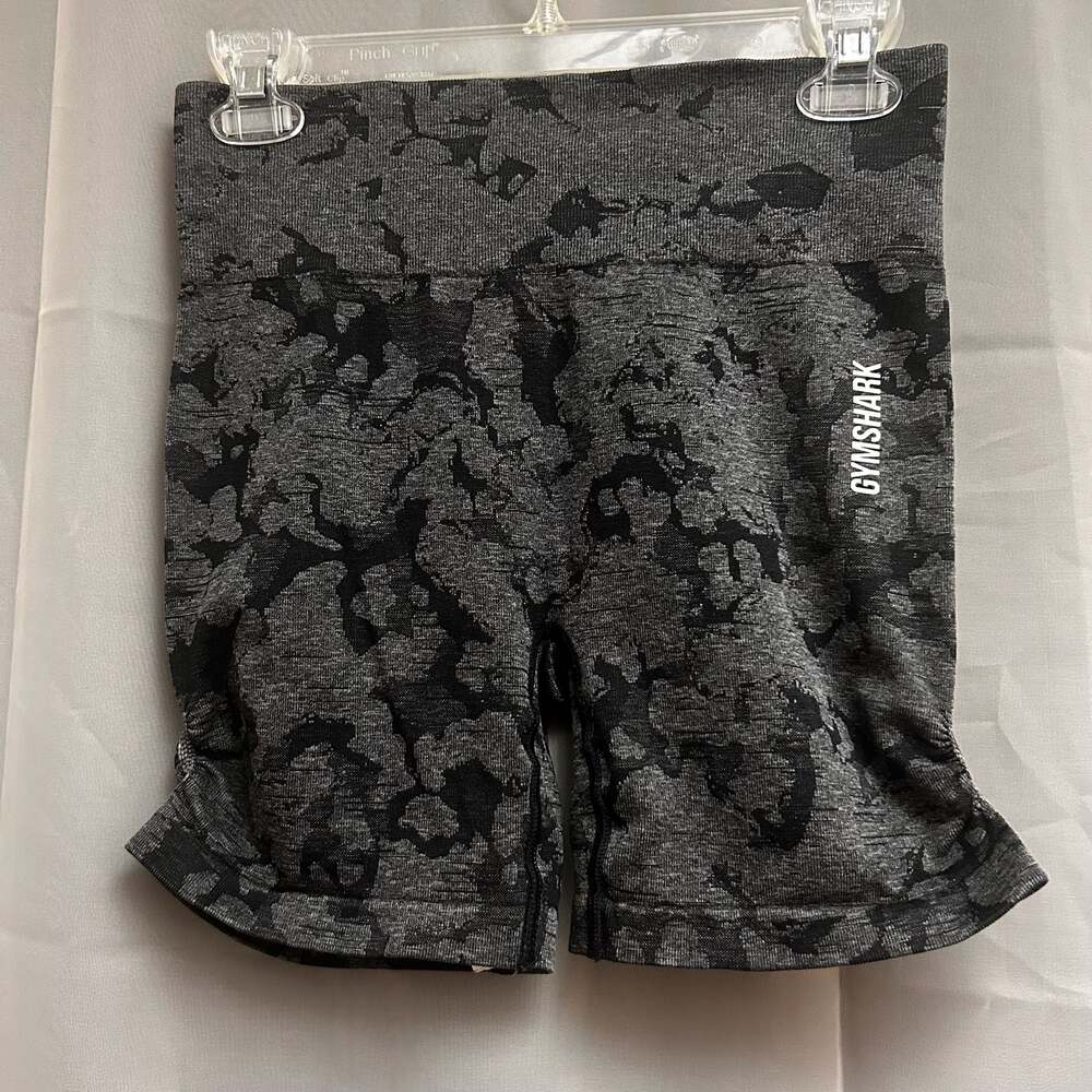 Gymshark Seamless Camo Shorts Size M